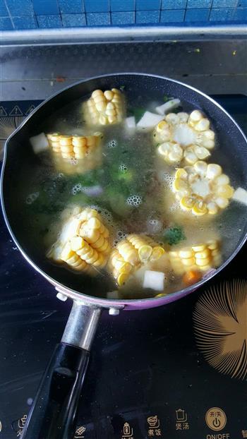 黑椒玉米浓汤的做法步骤3