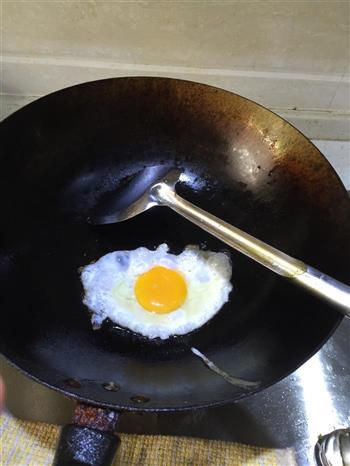 黄鸭叫煮荷包蛋的做法图解3