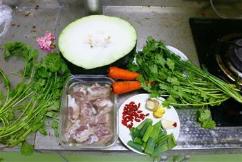 养生冬瓜排骨汤的做法步骤1