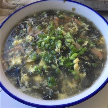 鲜虾紫菜蛋汤的做法步骤1