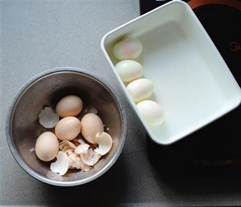 红菜头溏心卤蛋的做法图解8