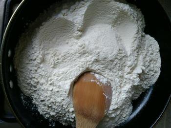 干炒面粉的做法步骤1
