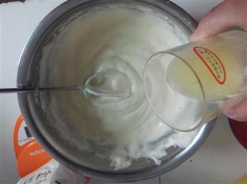 奶油海绵小蛋糕的做法步骤5