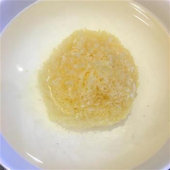 桃胶皂角米银耳羹-满满的胶原蛋白的做法图解3