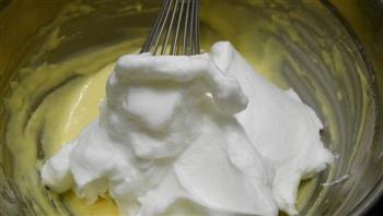 酸奶油裱花蛋糕的做法步骤12