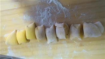南瓜豆沙饼的做法步骤7