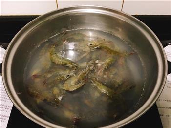 白灼基围虾的做法步骤1
