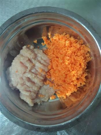 鸡肉胡萝卜蛋卷的做法步骤1