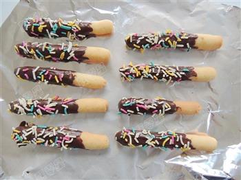 巧克力装饰手指饼干的做法步骤14