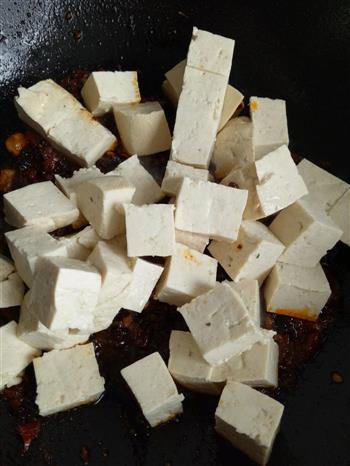 牛肉酱炖豆腐的做法图解4