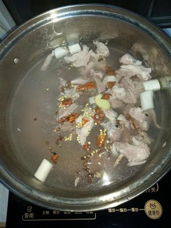白菜粉条羊肉汤的做法图解5
