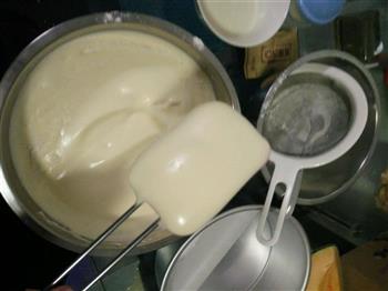 全蛋海绵水果奶油蛋糕的做法步骤4