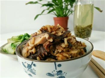 香菇豆豉鱼焖饭的做法步骤8
