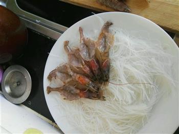 蒜蓉粉丝开背虾的做法步骤3
