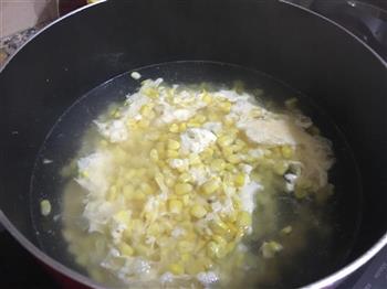 玉米鸡蛋羹的做法步骤2