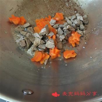 宝宝辅食-胡萝卜炒鸡肝的做法图解4