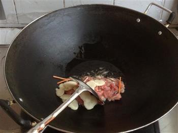 莴笋干炒瘦肉的做法步骤4