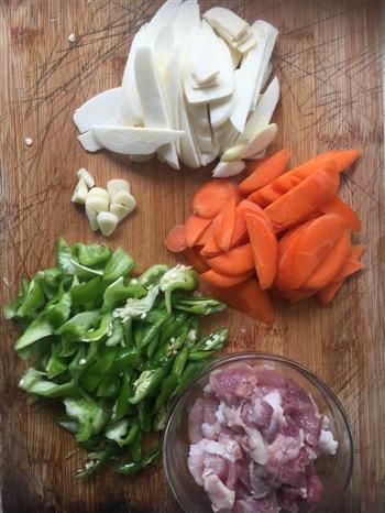 小菜.茭白胡萝卜炒肉片的做法步骤1