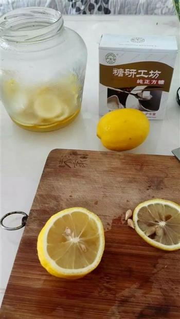 柠檬冰红茶的做法步骤1