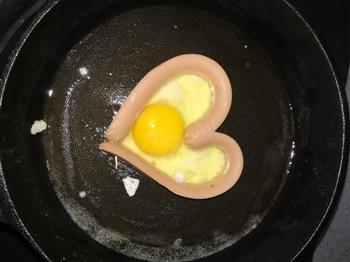爱心煎蛋的做法步骤2