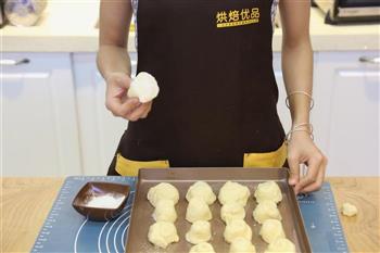 蜂蜜椰蓉小面包的做法步骤10