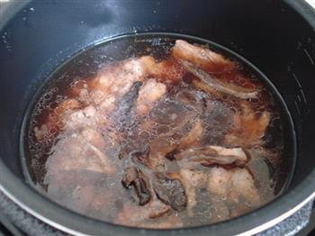 牛肝菌脊骨汤的做法步骤7