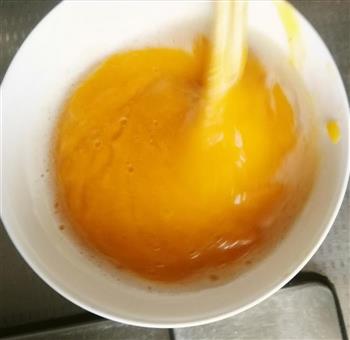 芒果流心慕斯蛋糕，无需烤箱的香浓美味的做法步骤7