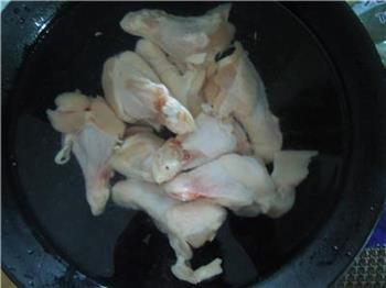 三杯鸡的做法步骤2
