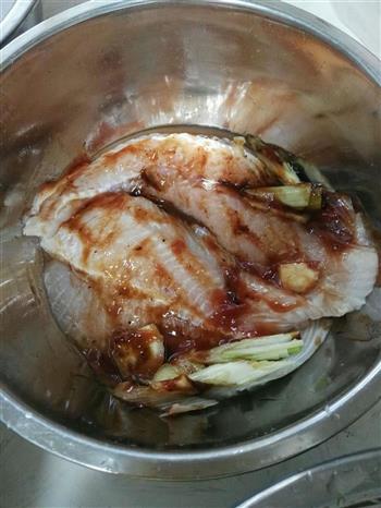 茄汁龙利鱼暖身汤的做法步骤2