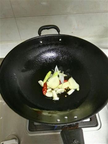 茄汁龙利鱼暖身汤的做法步骤3
