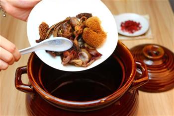 广东老火汤-羊肚菌姬松茸杂菌汤的做法图解3