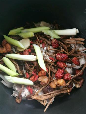 茶树菇鸡汤的做法步骤10