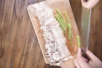 贴秋膘专用香干回锅肉的做法步骤5