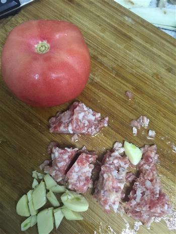 番茄肉沫茄子的做法步骤1