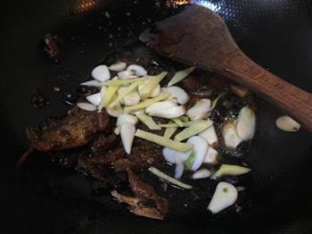 豆豉鲮鱼油麦菜的做法步骤5