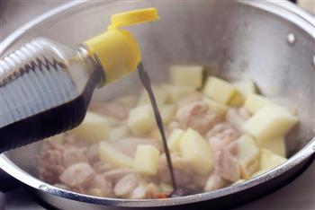 香菇土豆炖鸡块的做法步骤9