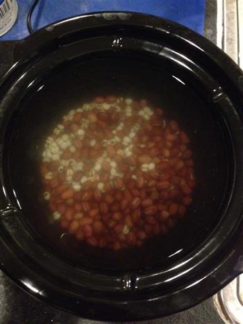 红豆薏仁汤的做法图解2