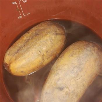 砂锅卤藕的做法步骤3