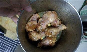 炸香酥鸡翅的做法步骤2