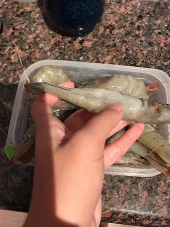 川式蒜蓉粉丝虾的做法步骤1
