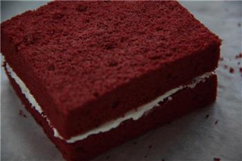 贵族典范-红丝绒蛋糕的做法步骤12
