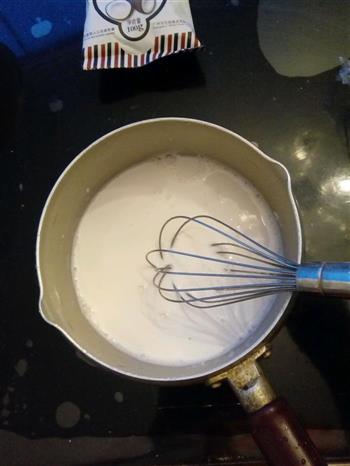 超简单的椰蓉牛奶小方的做法步骤2