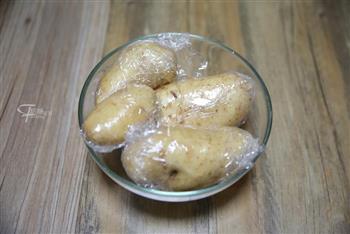 芝士焗土豆的做法步骤2