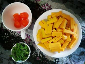 蛋黄南瓜-非油炸的做法步骤1