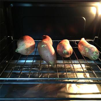 简单好吃，烤箱烤红薯的做法步骤3