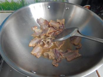 蒜苔炒腊肉的做法步骤4