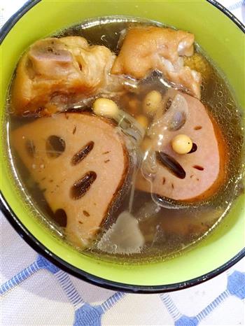 莲藕黄豆猪蹄汤的做法步骤5