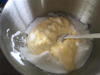 无油低糖酸奶蛋糕的做法步骤7
