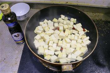 榄油孜然黄金豆腐的做法步骤9