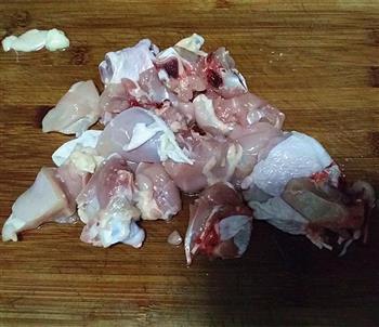 彩蔬奶炖鸡腿肉的做法步骤5